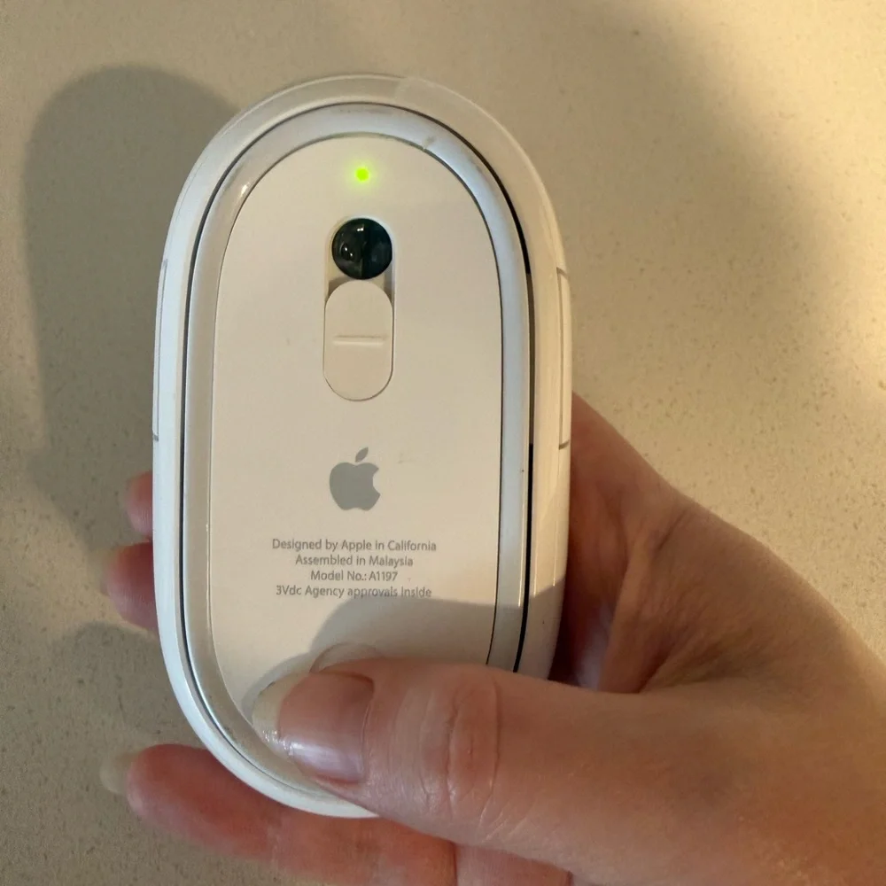 Apple Wireless Mouse / Apple TV Remote